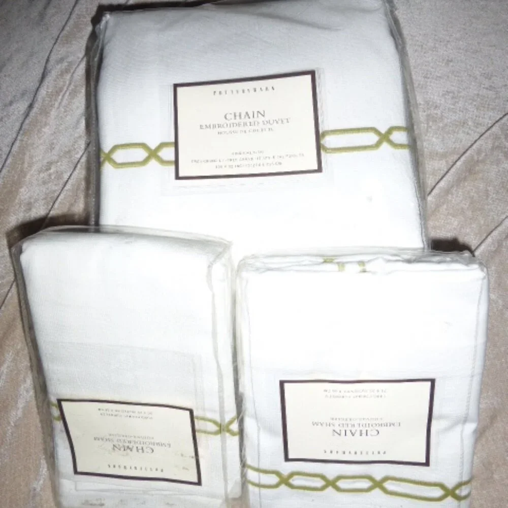 POTTERY BARN CHAIN DUVET cover + 2 EURO SHAMS set CRANBERRY Red Nwt Q matelasse